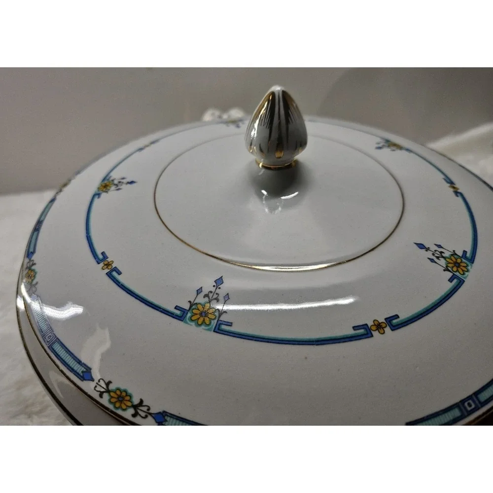 Gold Trimmed Alfred Meakin England Casserole With‎ Lid Fairhaven pattern Vintage